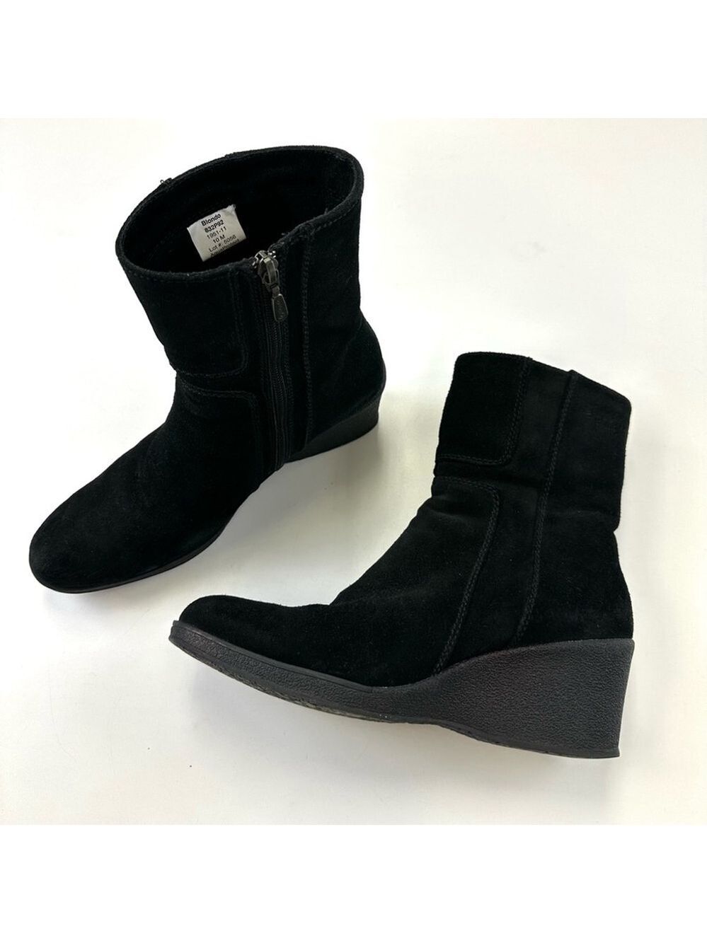 Blondo black suede wedge womens winter zip boot Size 10